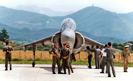 STOVL HARRIER AV-8B