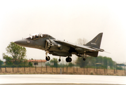 STOVL HARRIER AV-8B